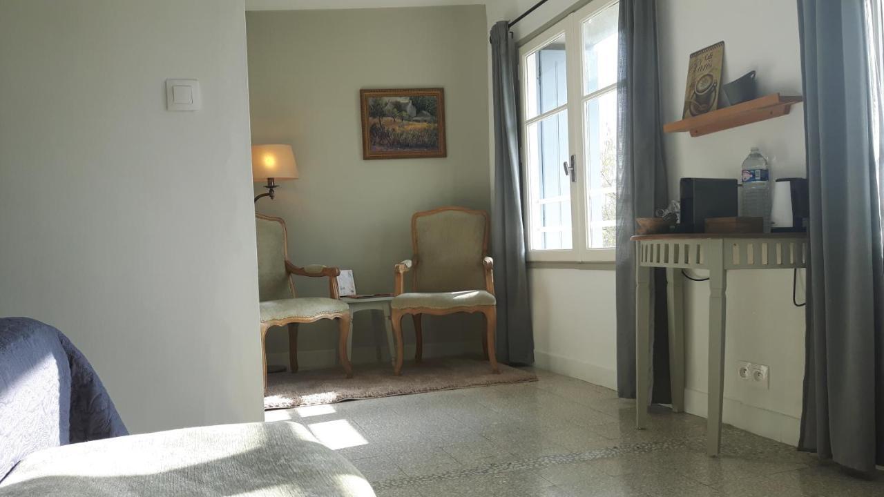 Chambres D'Hotes Des Gens Heureux Saint-Hippolyte-du-Fort Exteriör bild